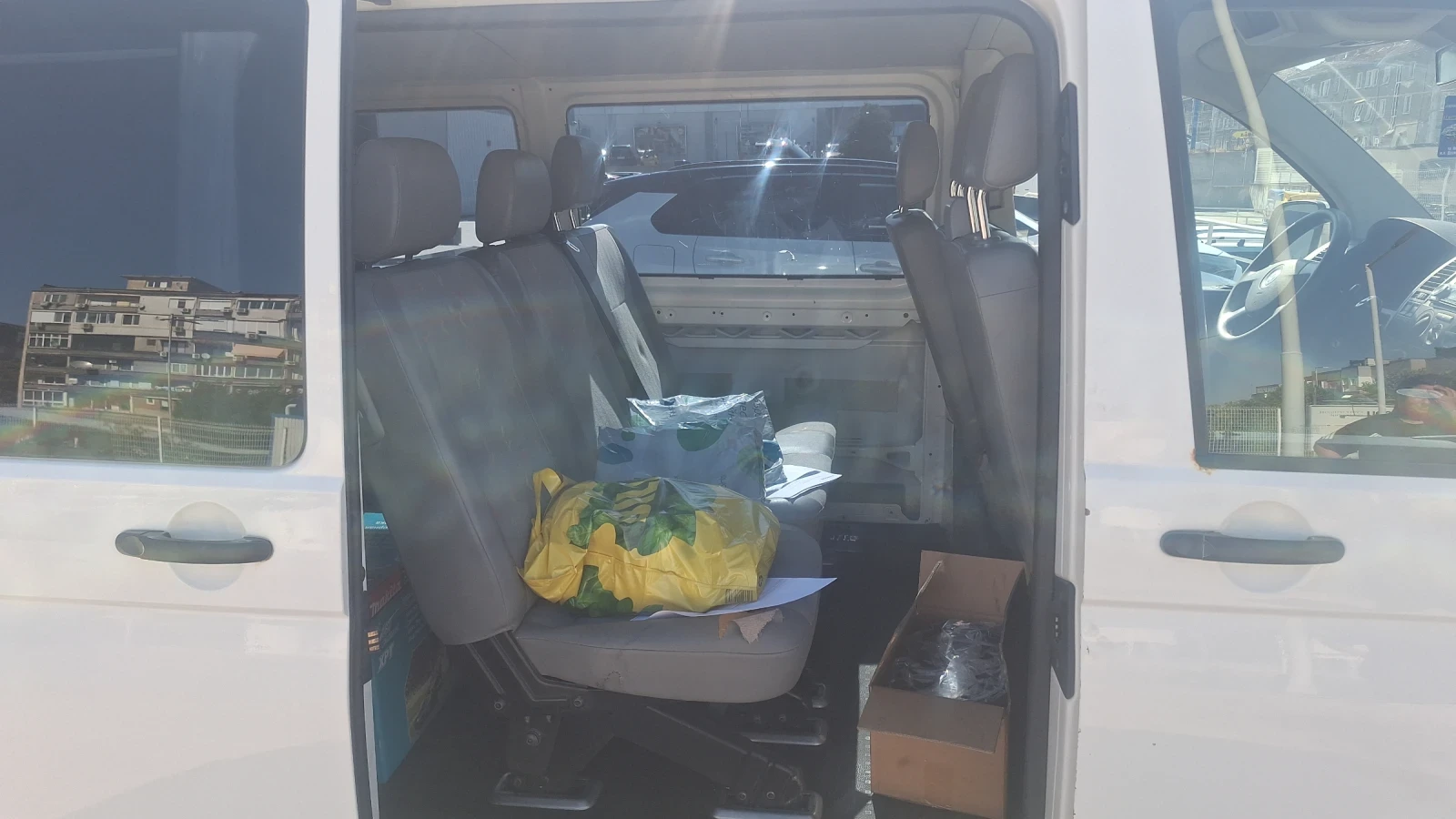 VW T5 9 местен, снимка 3 - Бусове и автобуси - 56301132