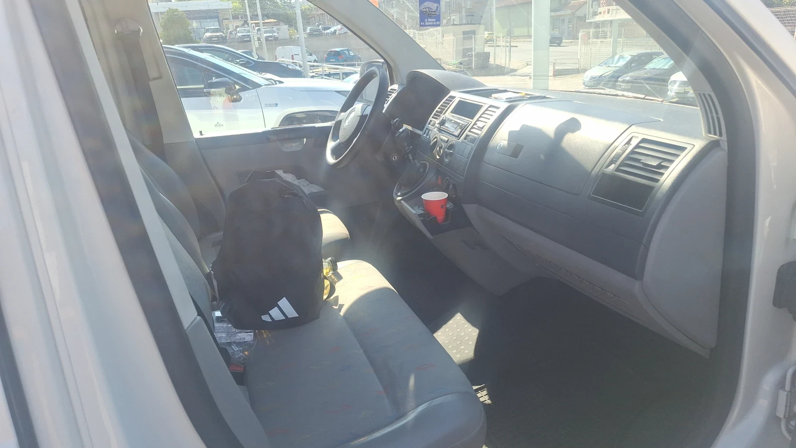 VW T5 9 местен, снимка 2 - Бусове и автобуси - 56301132