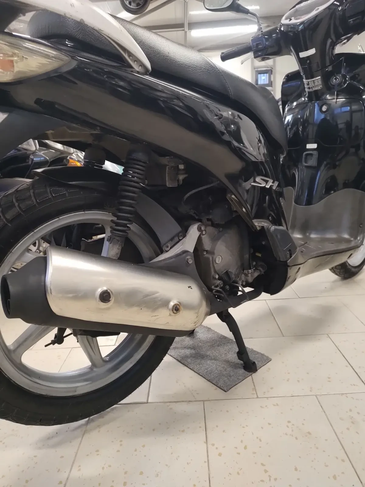 Honda Sh 150 - изображение 4