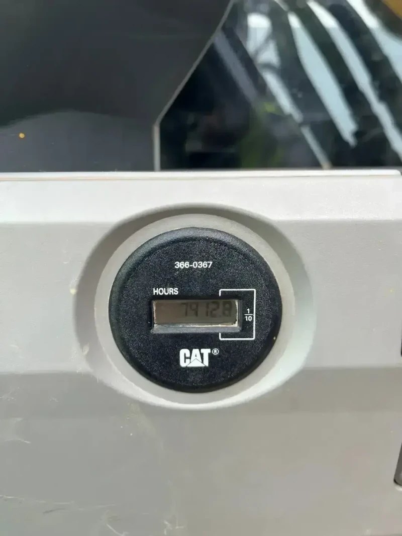 Багер Cat 323FL, снимка 6 - Индустриална техника - 53367782