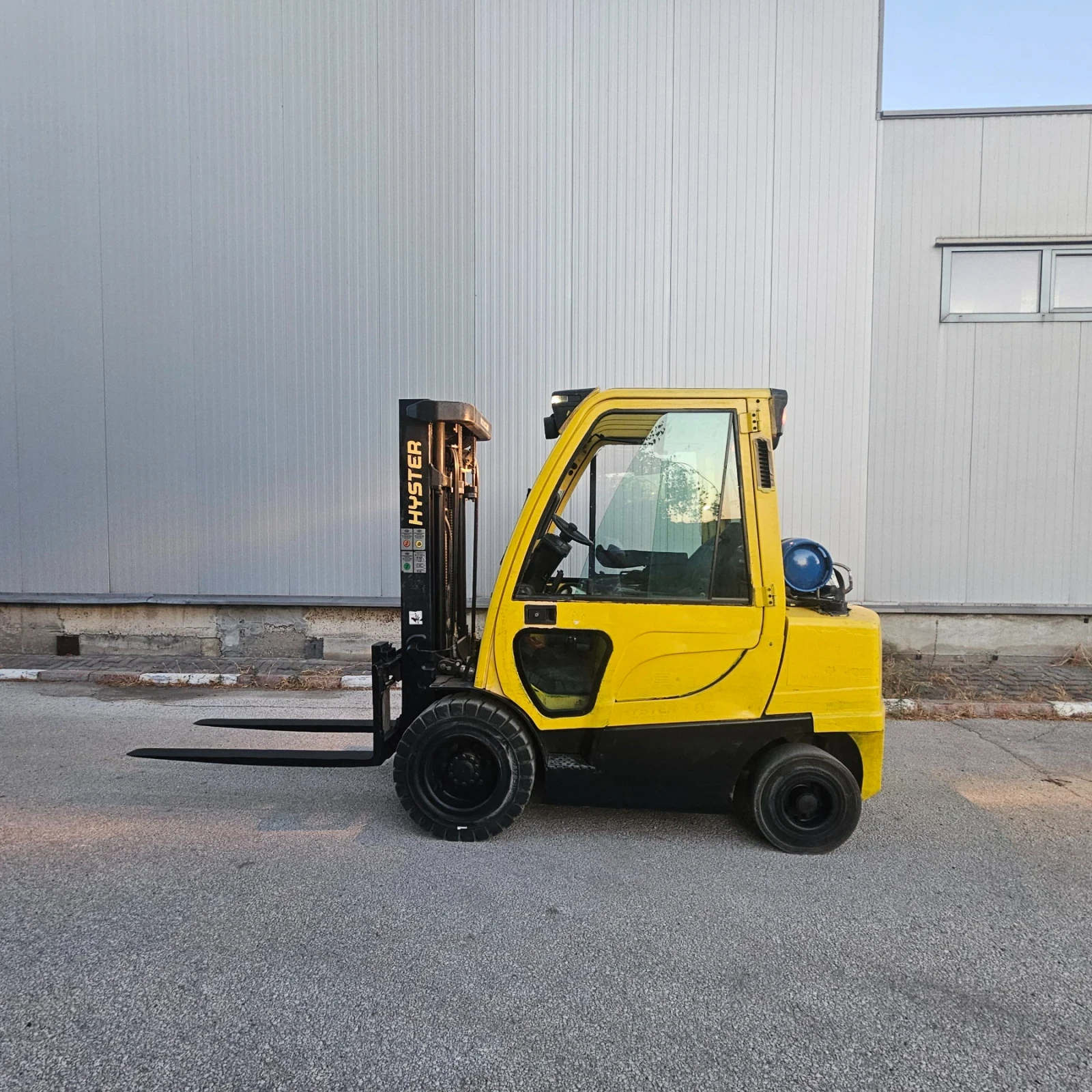 Мотокар Hyster H 3.0 F T, снимка 5 - Индустриална техника - 56011624
