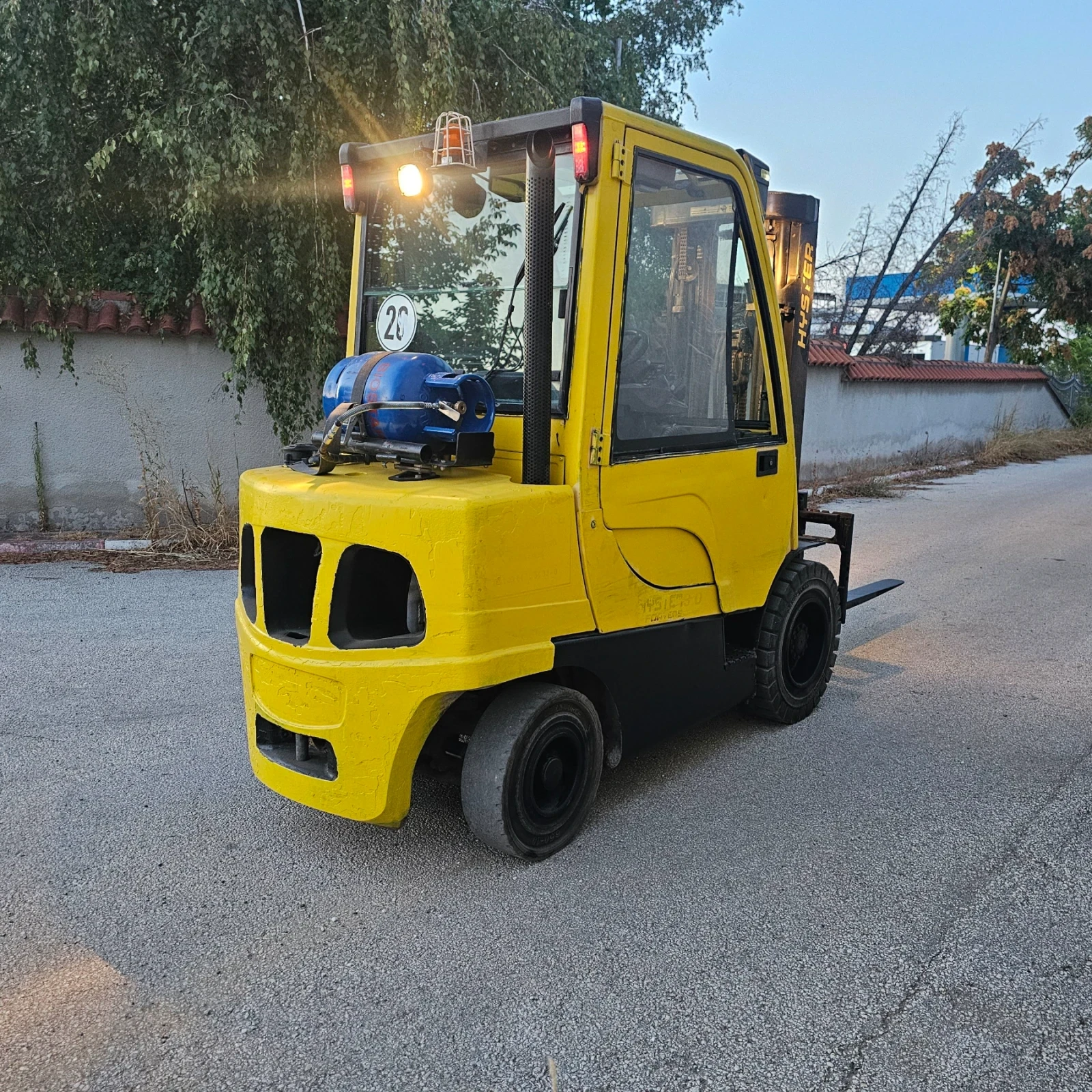 Мотокар Hyster H 3.0 F T, снимка 4 - Индустриална техника - 56011624