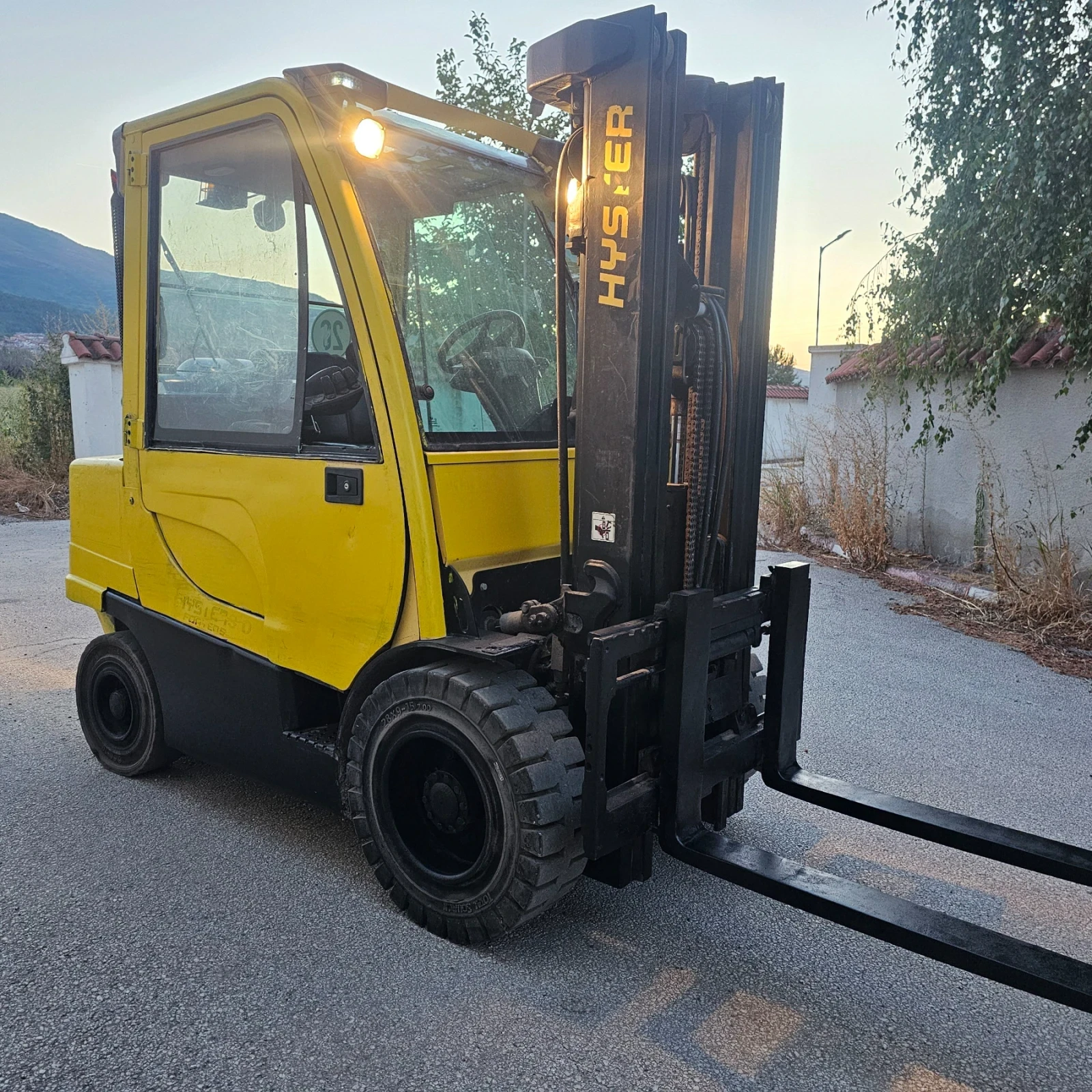 Мотокар Hyster H 3.0 F T, снимка 6 - Индустриална техника - 56011624