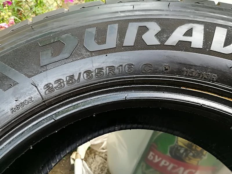 Гуми Летни 235/65R16, снимка 5 - Гуми и джанти - 21761395