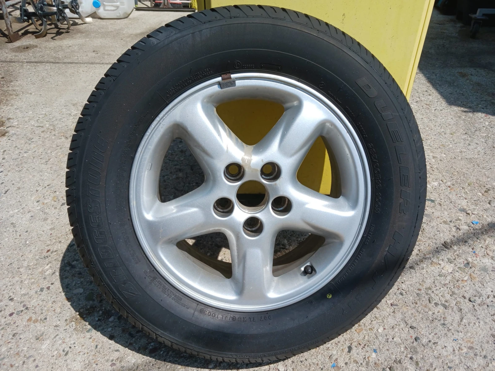    235/60R16  Toyota Rav4 | Mobile.bg   1