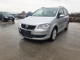 VW Touran 1.6i 102кс NAVI, снимка 2