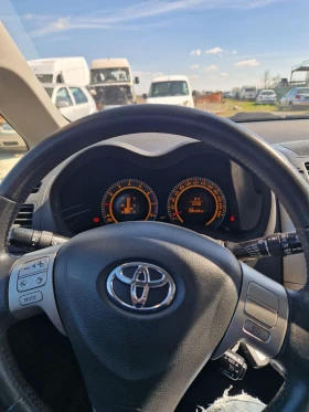 Toyota Auris, снимка 6