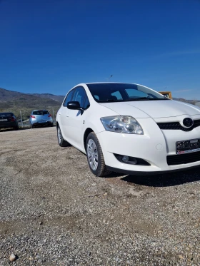 Toyota Auris, снимка 2