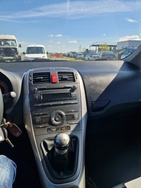 Toyota Auris, снимка 8