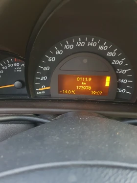 Mercedes-Benz C 180 1.8 - 2000 € / 3911.66 лв. - 38709232 10