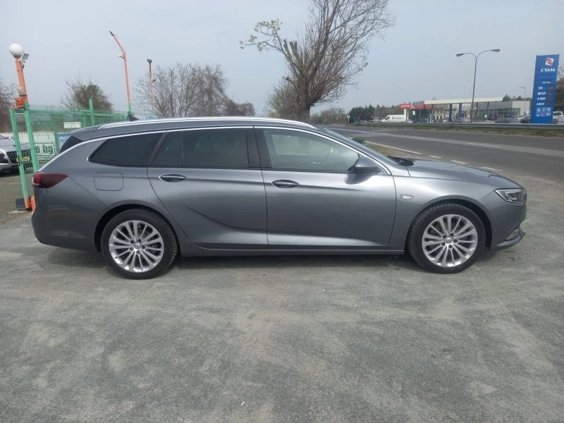 Opel Insignia, снимка 14 - Автомобили и джипове - 44530311