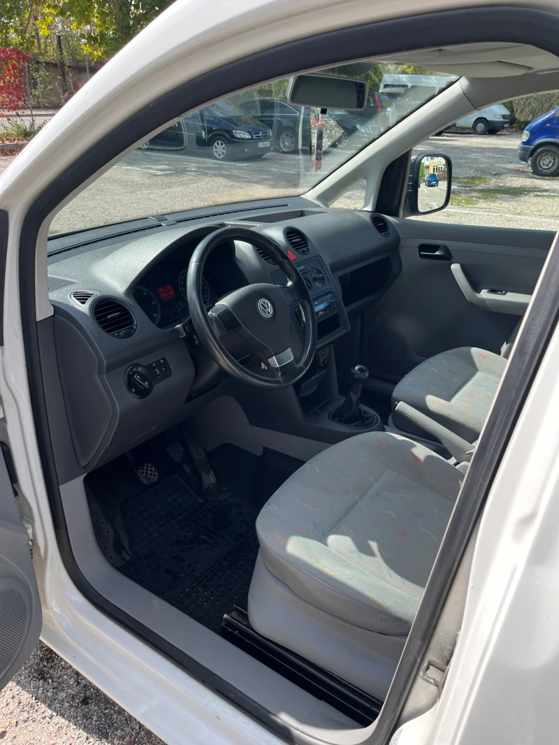 VW Caddy 2.0 SDI Климатик, снимка 6 - Автомобили и джипове - 47577858