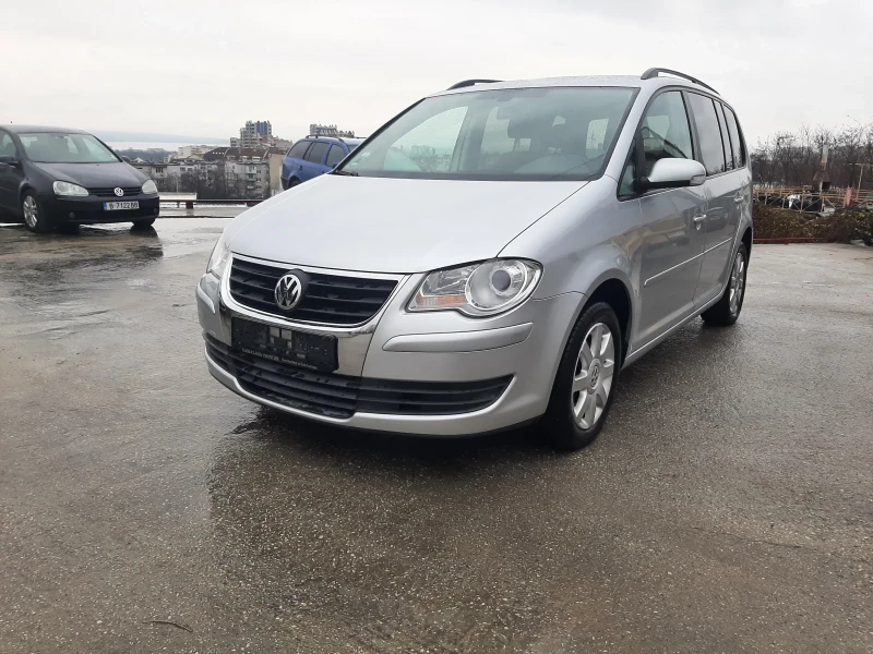 VW Touran 1.6i 102кс NAVI, снимка 2 - Автомобили и джипове - 48645248