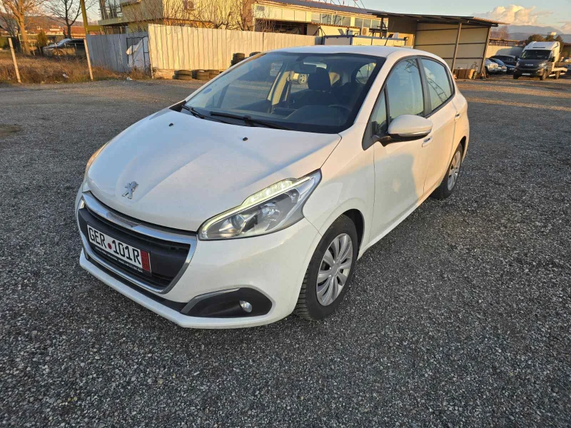 Peugeot 208 1.2i, снимка 2 - Автомобили и джипове - 48912281