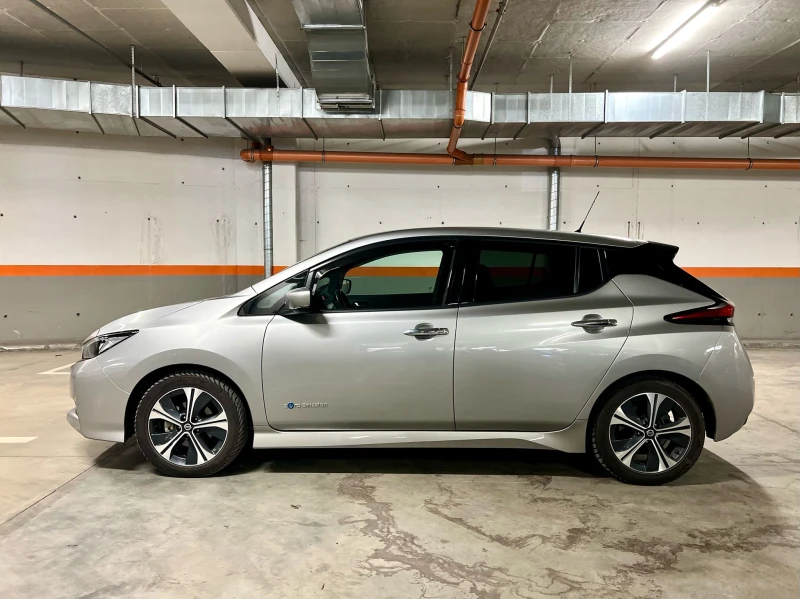 Nissan Leaf  40 KW Лизинг през Уникредит по 365 лева на месец, снимка 6 - Автомобили и джипове - 49686353