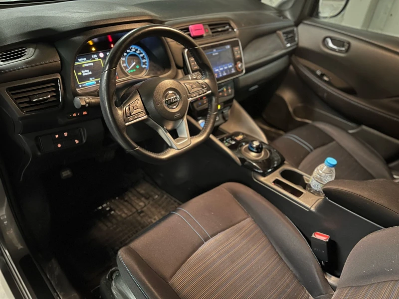 Nissan Leaf  40 KW Лизинг през Уникредит по 365 лева на месец, снимка 10 - Автомобили и джипове - 49686353