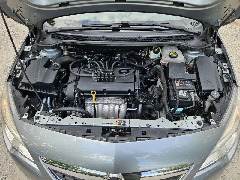 Opel Astra 1.6 Газ/Бензин, снимка 16 - Автомобили и джипове - 51495744