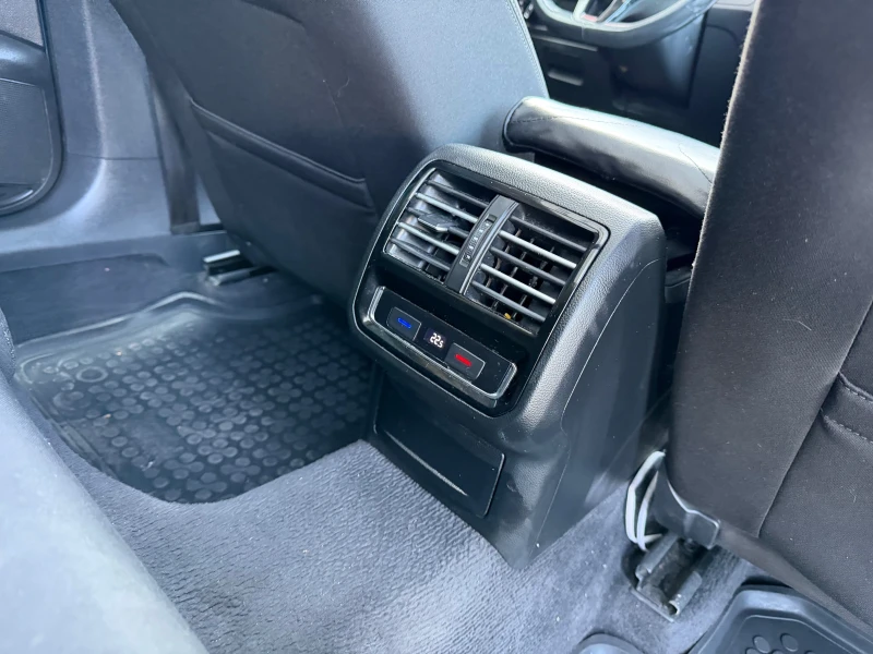 VW Passat БАРТЕР* 2.0TDI* DSG* ПАНОРАМА, снимка 8 - Автомобили и джипове - 51618530