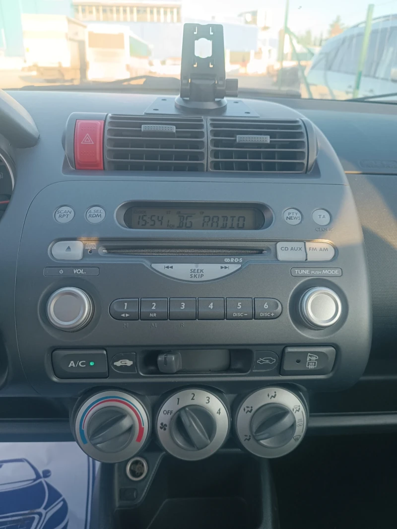 Honda Jazz 1, 3i, КОЛЕДНА ПРОМОЦИЯ, ПЕРФЕКТНА, ЛИЗИНГ, снимка 8 - Автомобили и джипове - 52083630