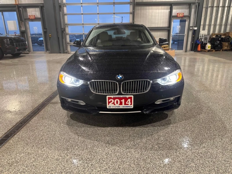 BMW 320 * 320i xDrive * CARFAX * ЦЕНА ДО БГ, снимка 4 - Автомобили и джипове - 52850907