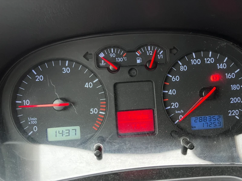 VW Bora 1.9 / 90, снимка 7 - Автомобили и джипове - 52866483