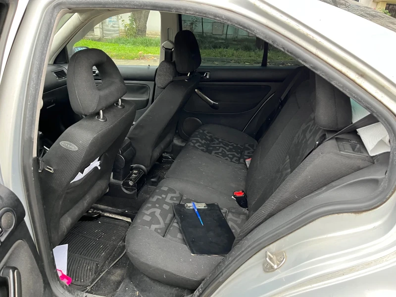 VW Bora 1.9 / 90, снимка 8 - Автомобили и джипове - 52866483