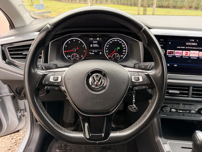 VW Polo 1.0i / АВТОМАТИК, снимка 12 - Автомобили и джипове - 53131335