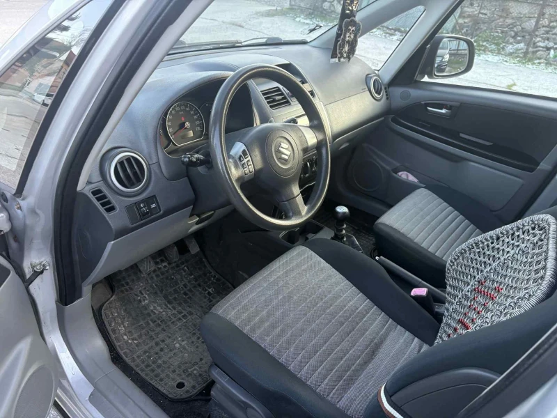 Suzuki SX4 1.6, снимка 4 - Автомобили и джипове - 53167763