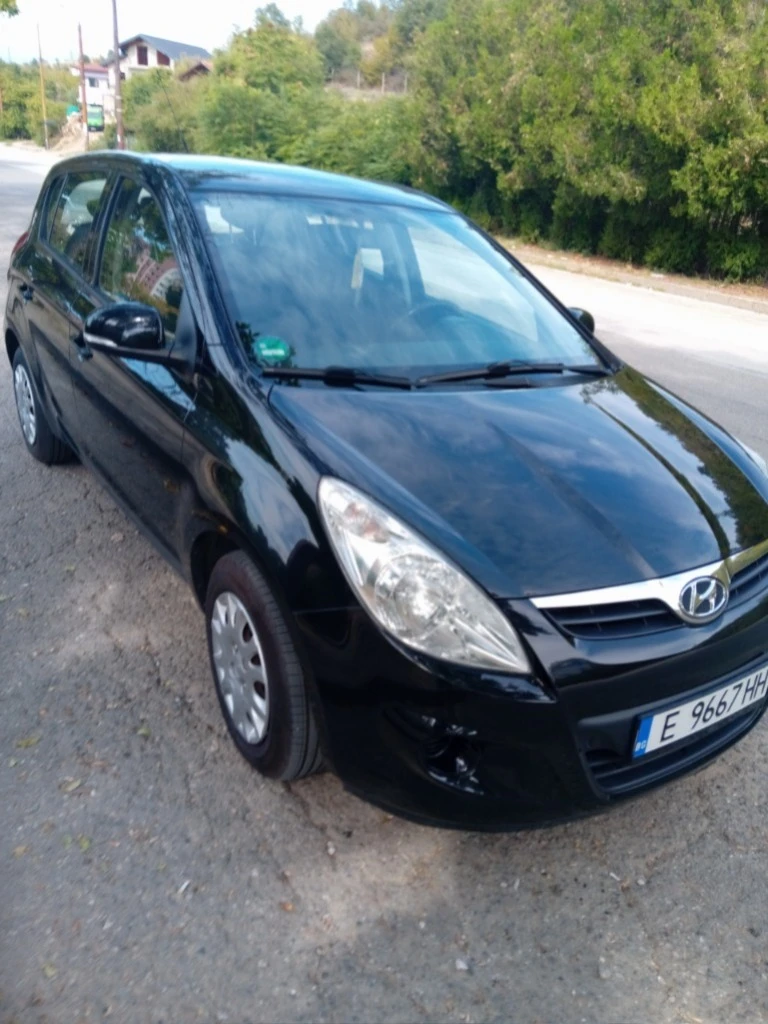 Hyundai I20 1.4 Automatic, снимка 3 - Автомобили и джипове - 49508575