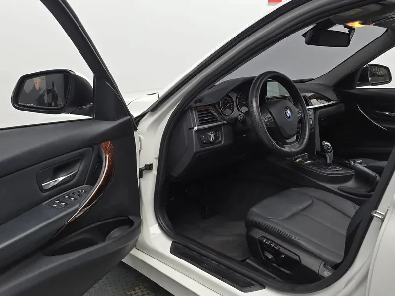 BMW 320 d, снимка 10 - Автомобили и джипове - 55142550