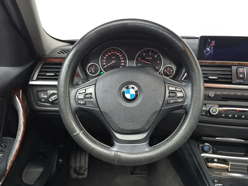 BMW 320 d, снимка 13 - Автомобили и джипове - 55142550