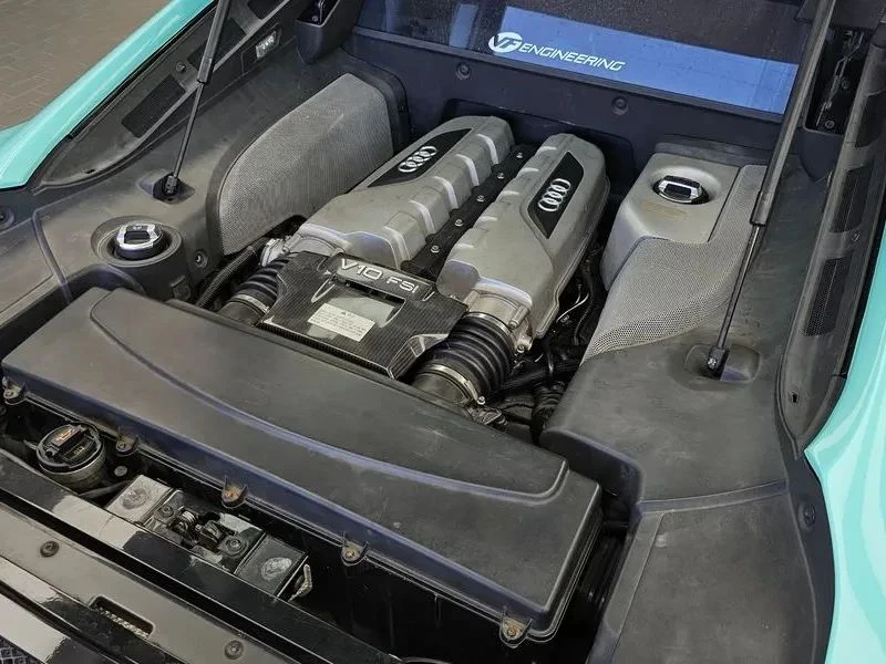 Audi R8, снимка 6 - Автомобили и джипове - 56711743