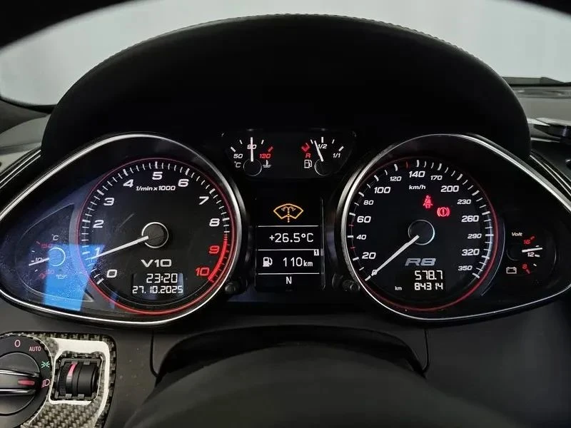Audi R8, снимка 8 - Автомобили и джипове - 56711743