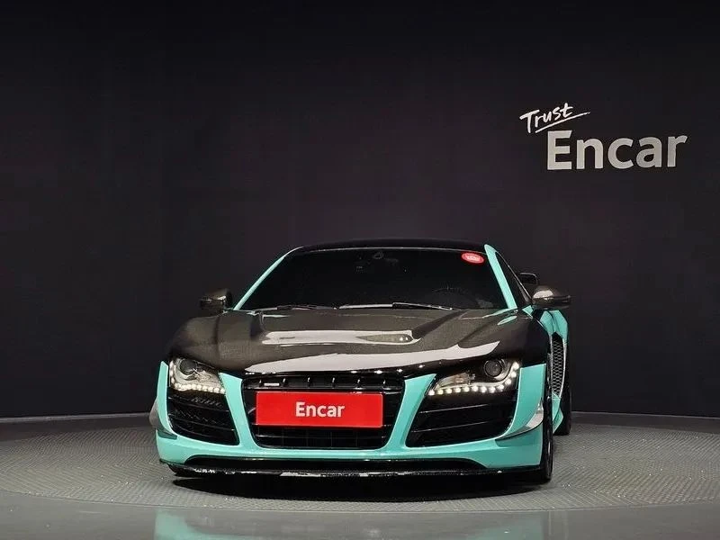 Audi R8, снимка 3 - Автомобили и джипове - 56711743