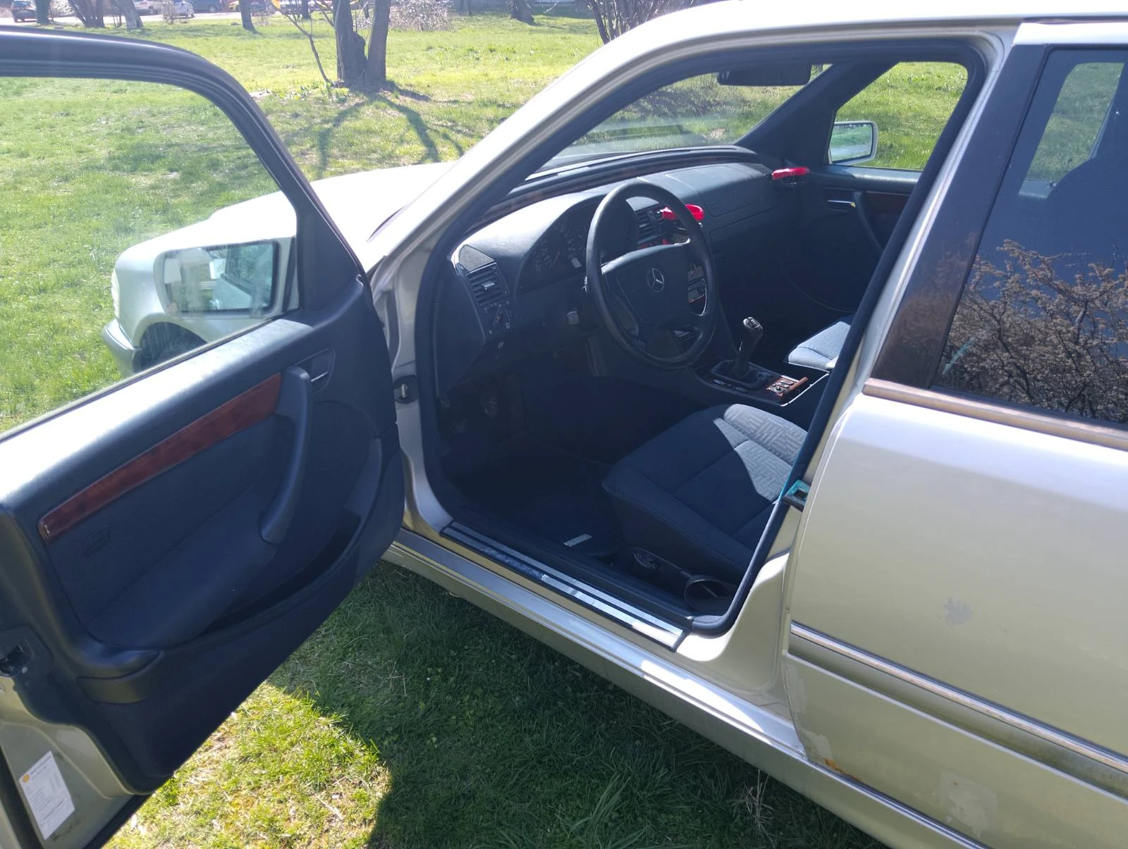 Mercedes-Benz C 220 CDI 2.2 | Mobile.bg — изображение 12