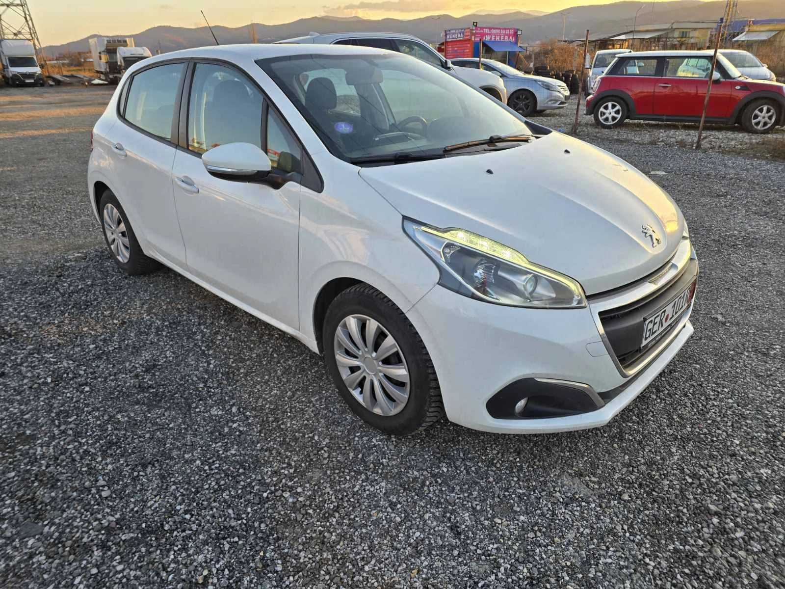 Peugeot 208 1.2i - изображение 3