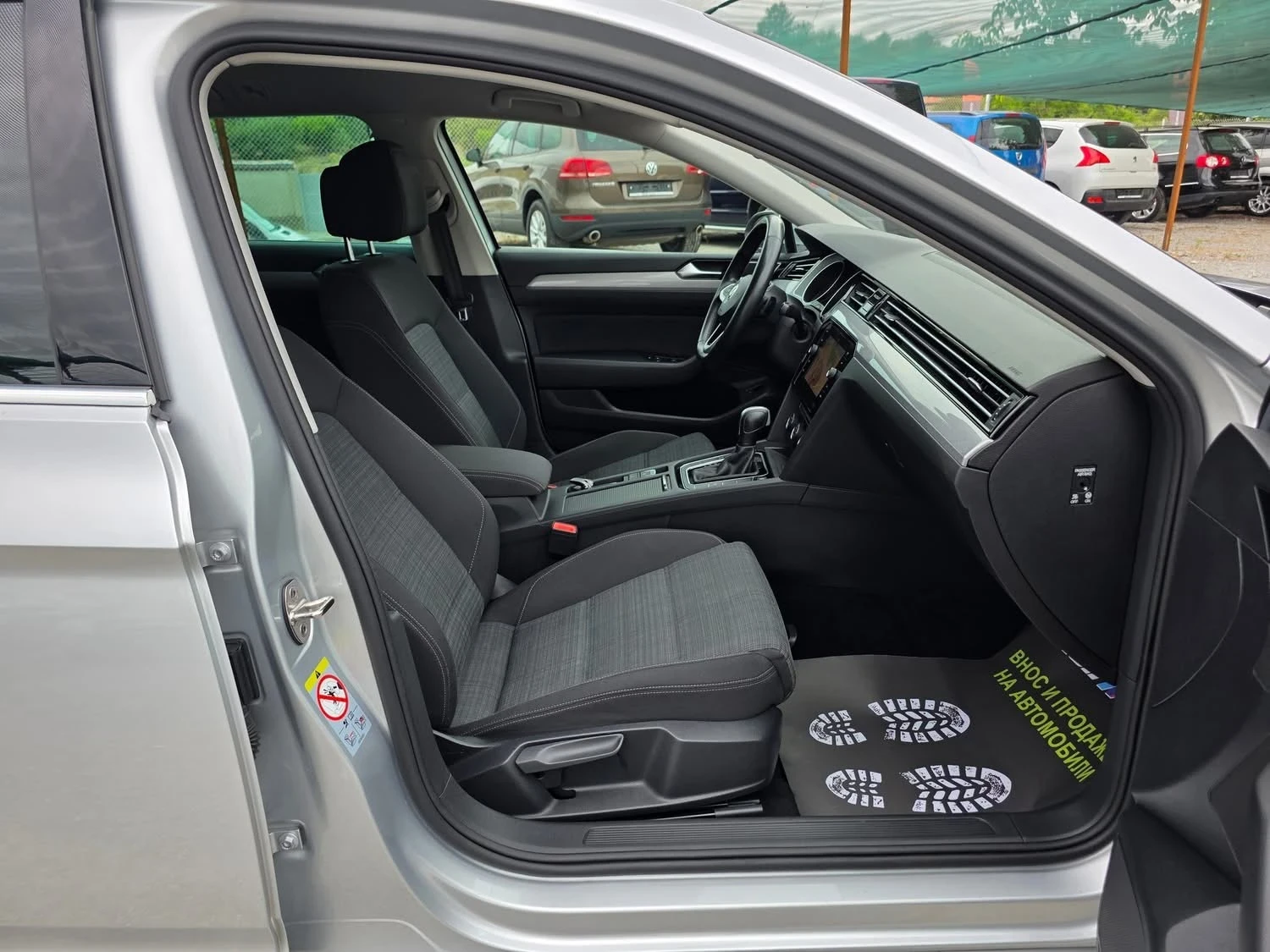 VW Passat 2.0TDI 150K.C./АВТОМАТ/НАВИ/ДИСТРОНИК/ЛЕЙН-АСИСТ - изображение 9