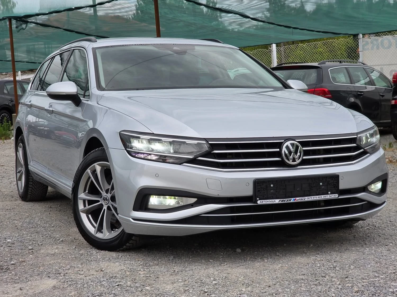 VW Passat 2.0TDI 150K.C./АВТОМАТ/НАВИ/ДИСТРОНИК/ЛЕЙН-АСИСТ - изображение 2