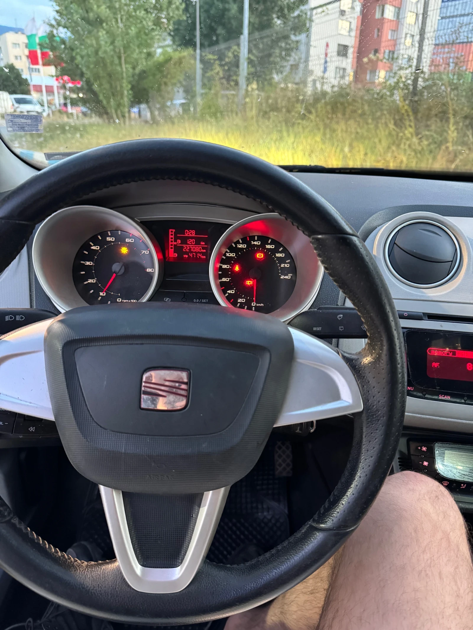 Seat Ibiza  - изображение 10