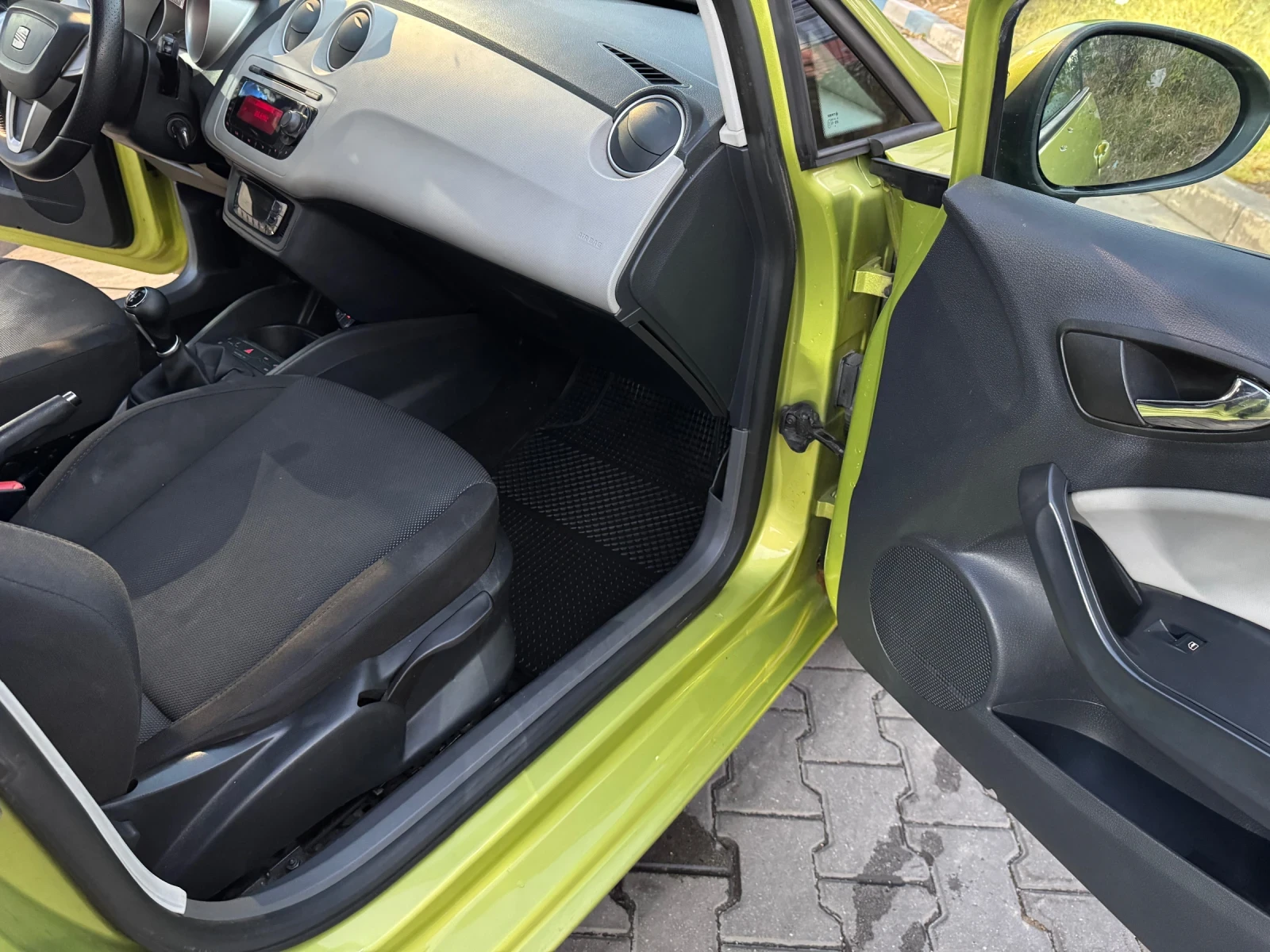 Seat Ibiza  - изображение 9