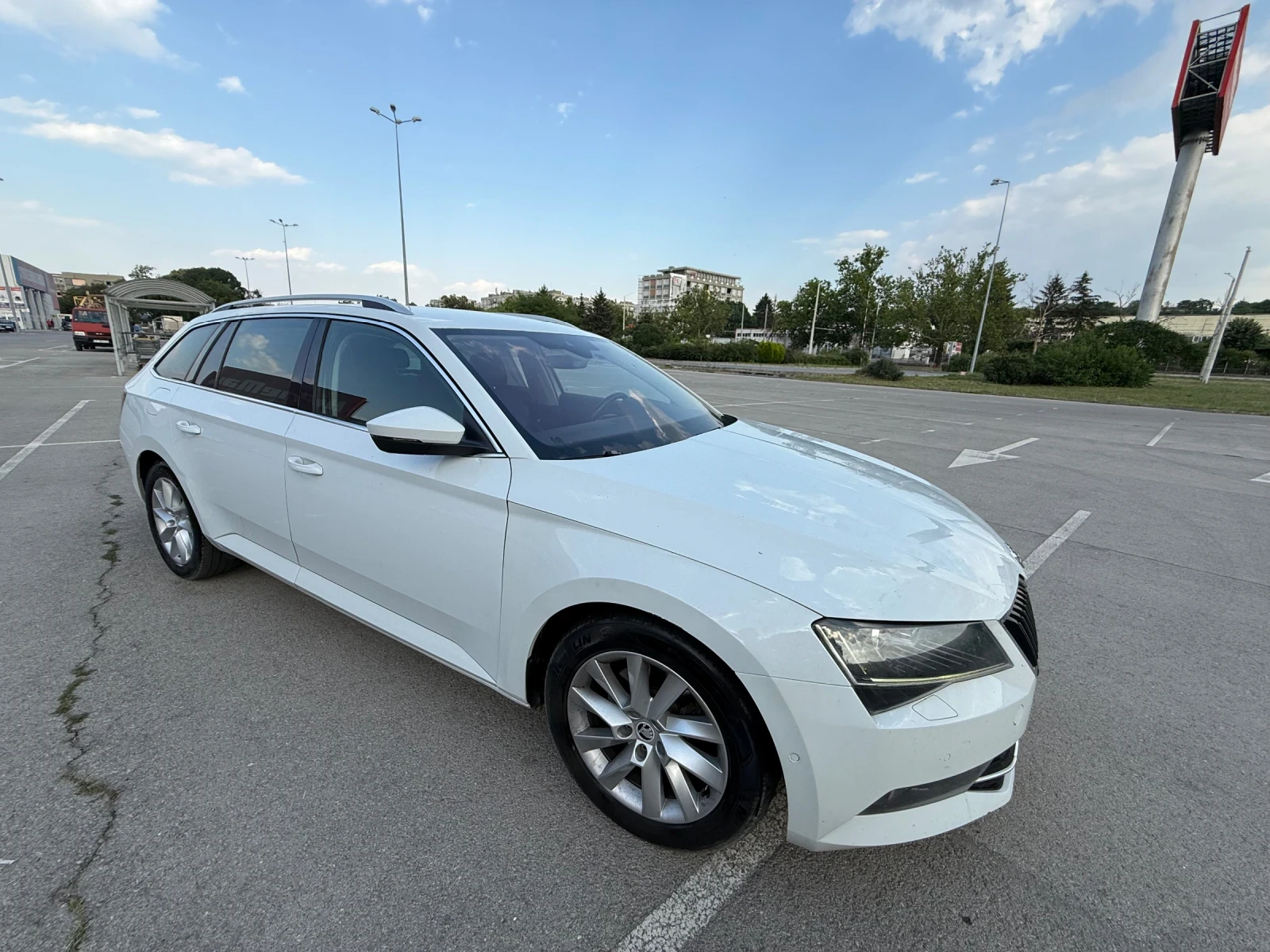 Skoda Superb КОЖА* LED* DyNaudio* Щори - изображение 2