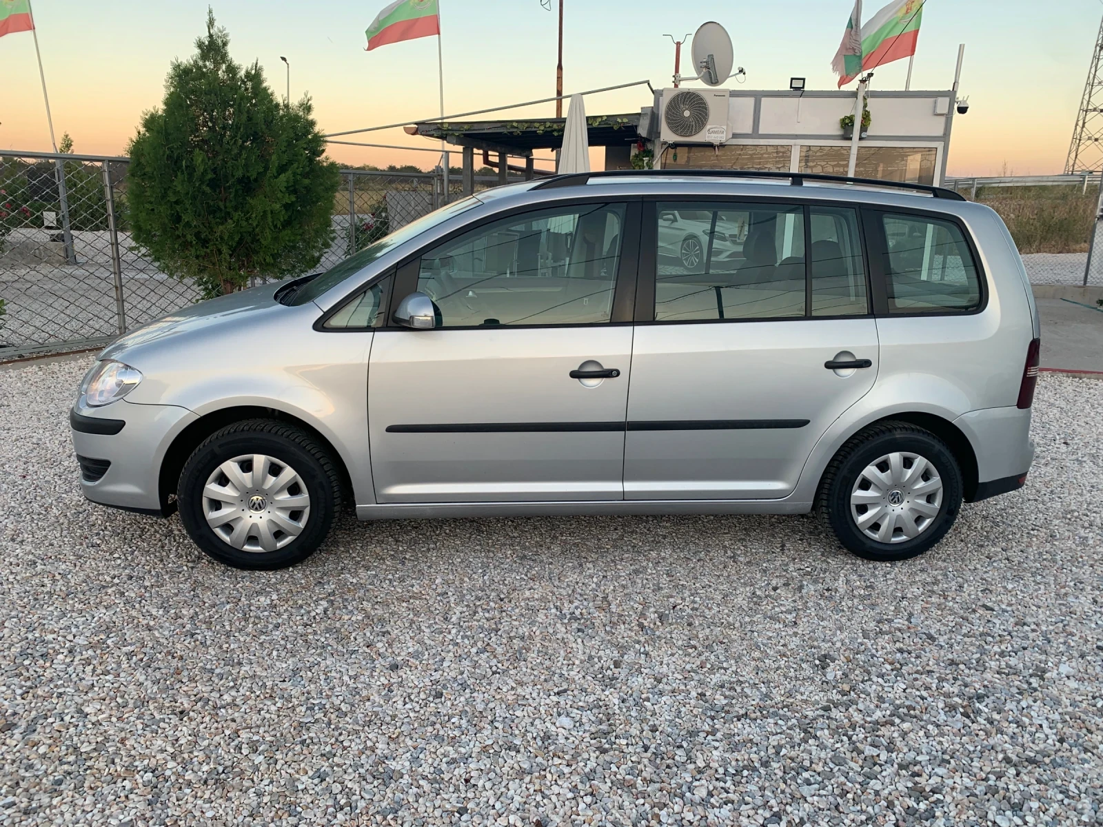 VW Touran 1.6i - изображение 4
