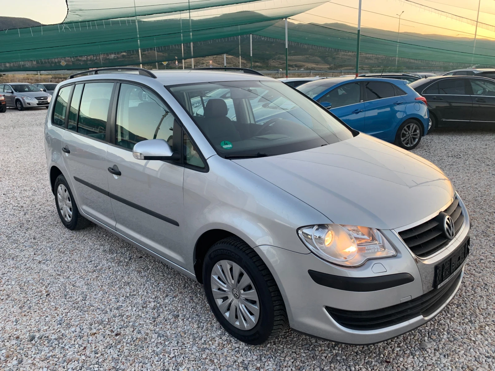 VW Touran 1.6i - изображение 2