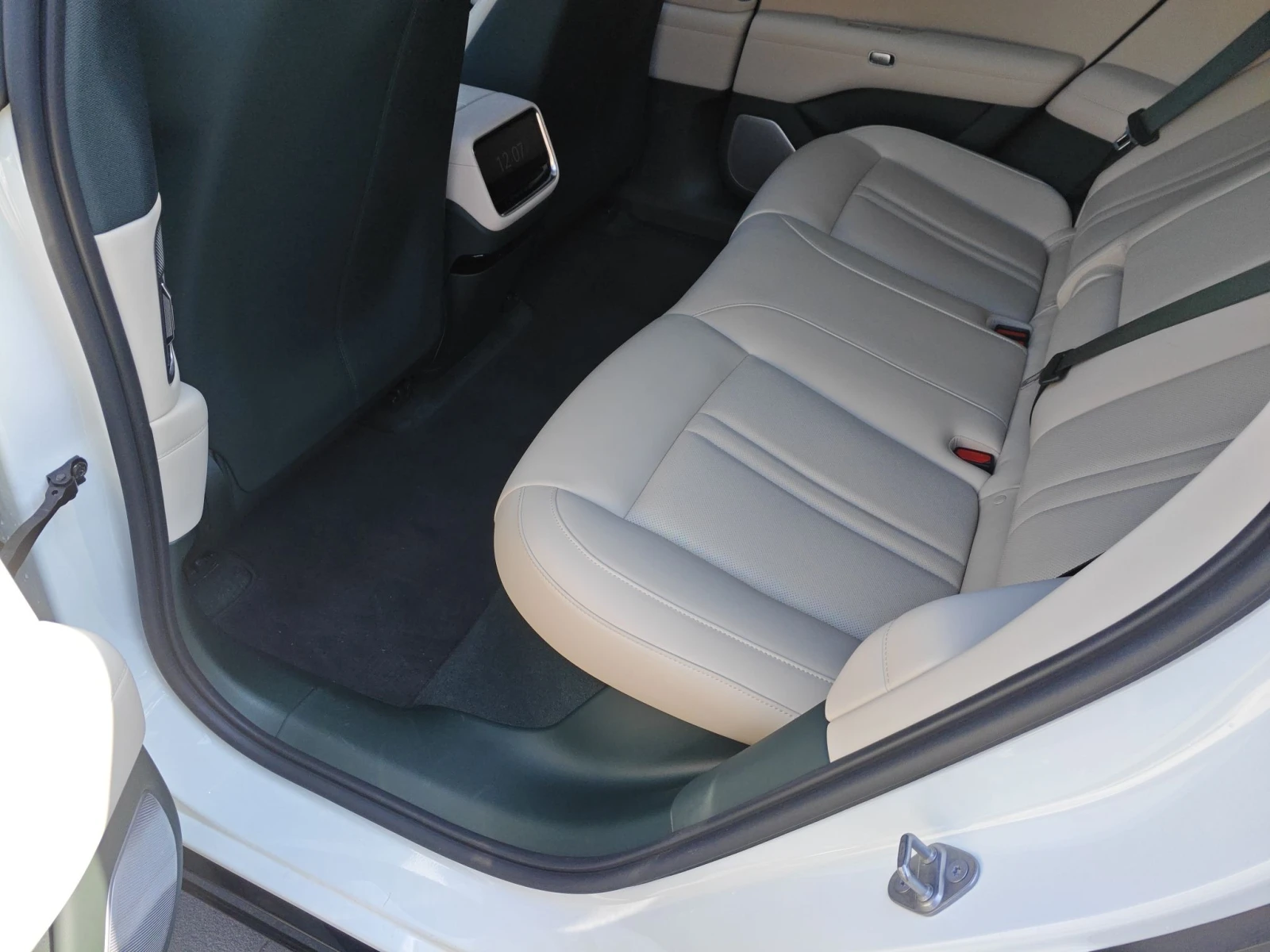 Xiaomi YU7 Ultra Long Range Rear Wheel Drive Version | Mobile.bg � ����������� 13