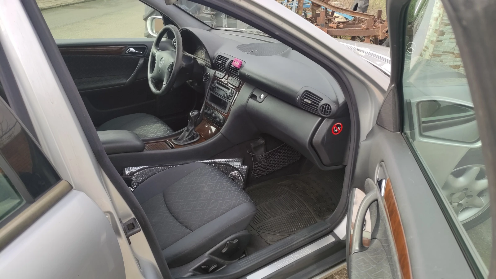 Mercedes-Benz C 200  - изображение 5