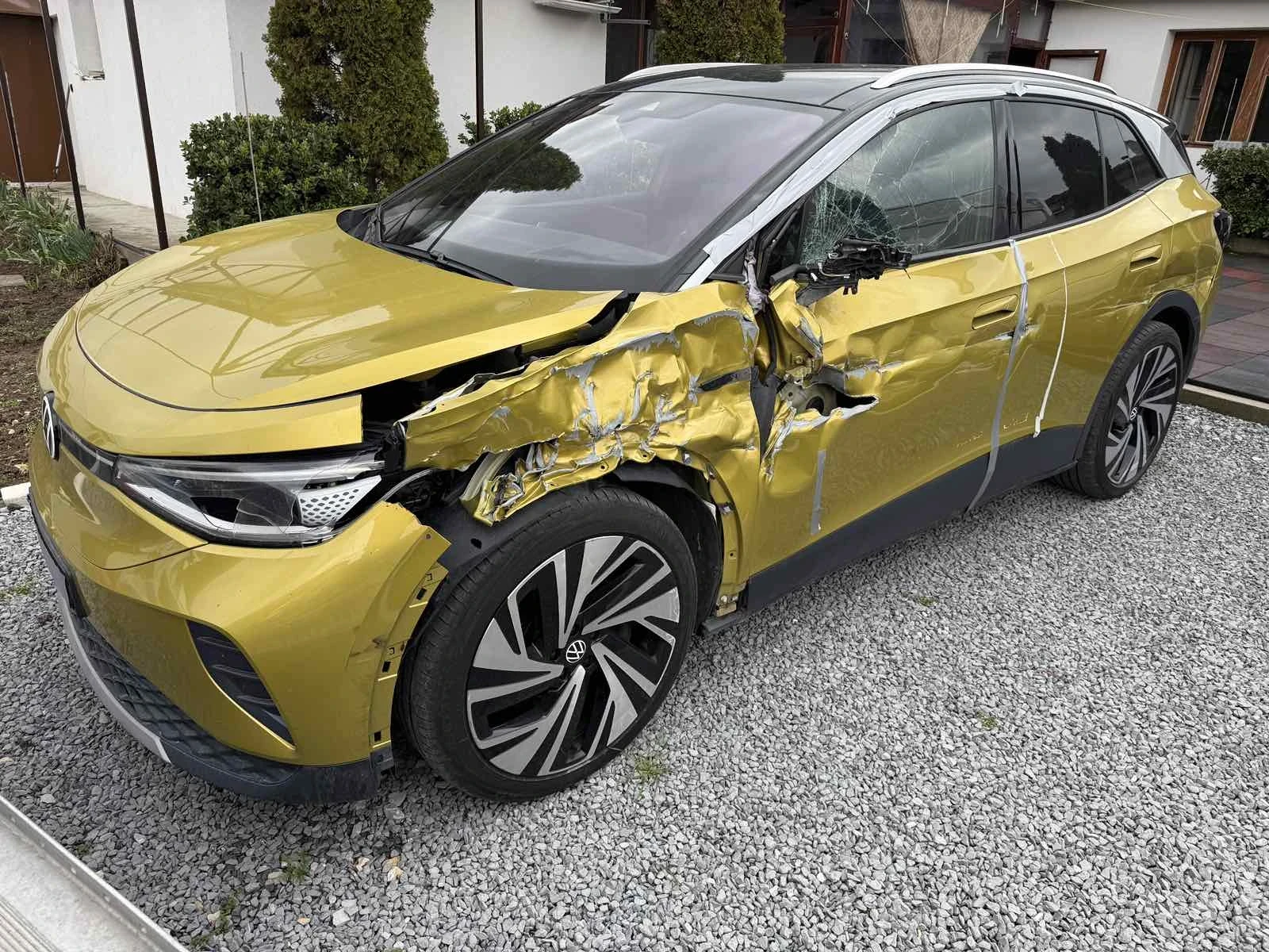 VW ID.4 Pro, снимка 5 - Автомобили и джипове - 53968390