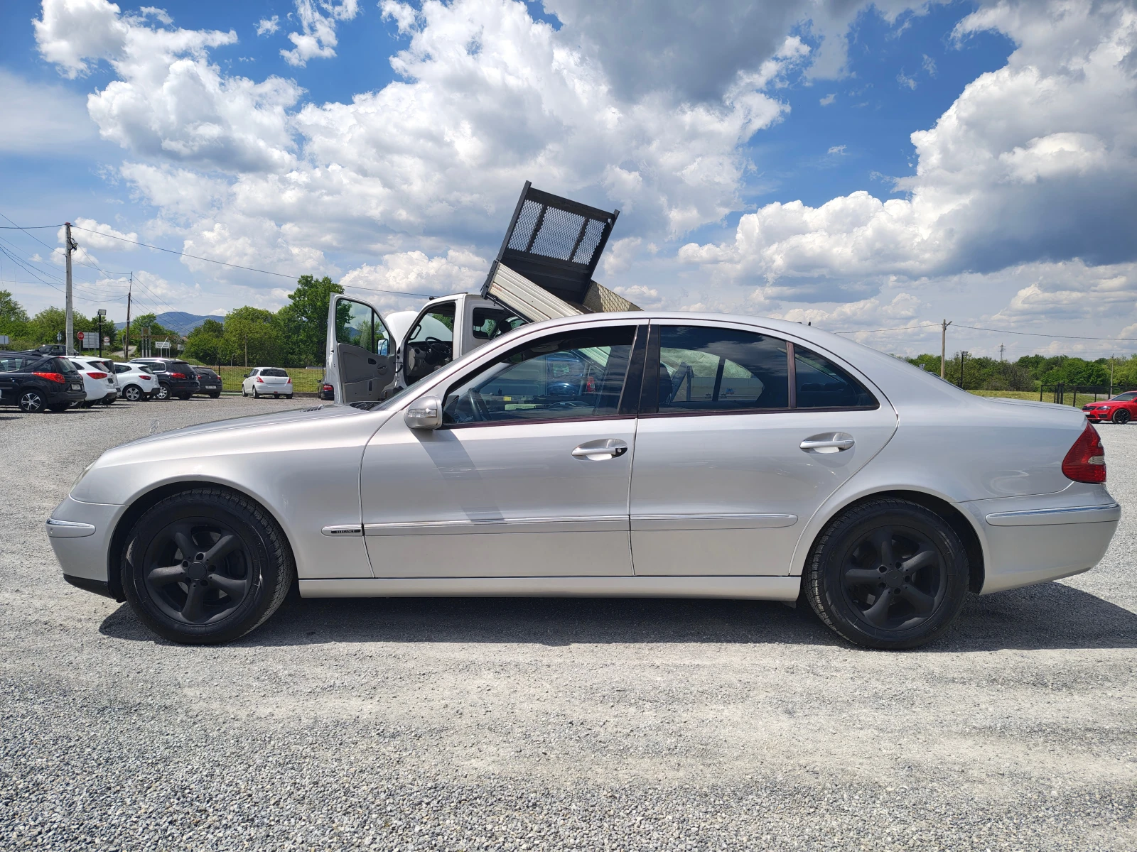 Mercedes-Benz E 270 Eleganse, снимка 7 - Автомобили и джипове - 54358218