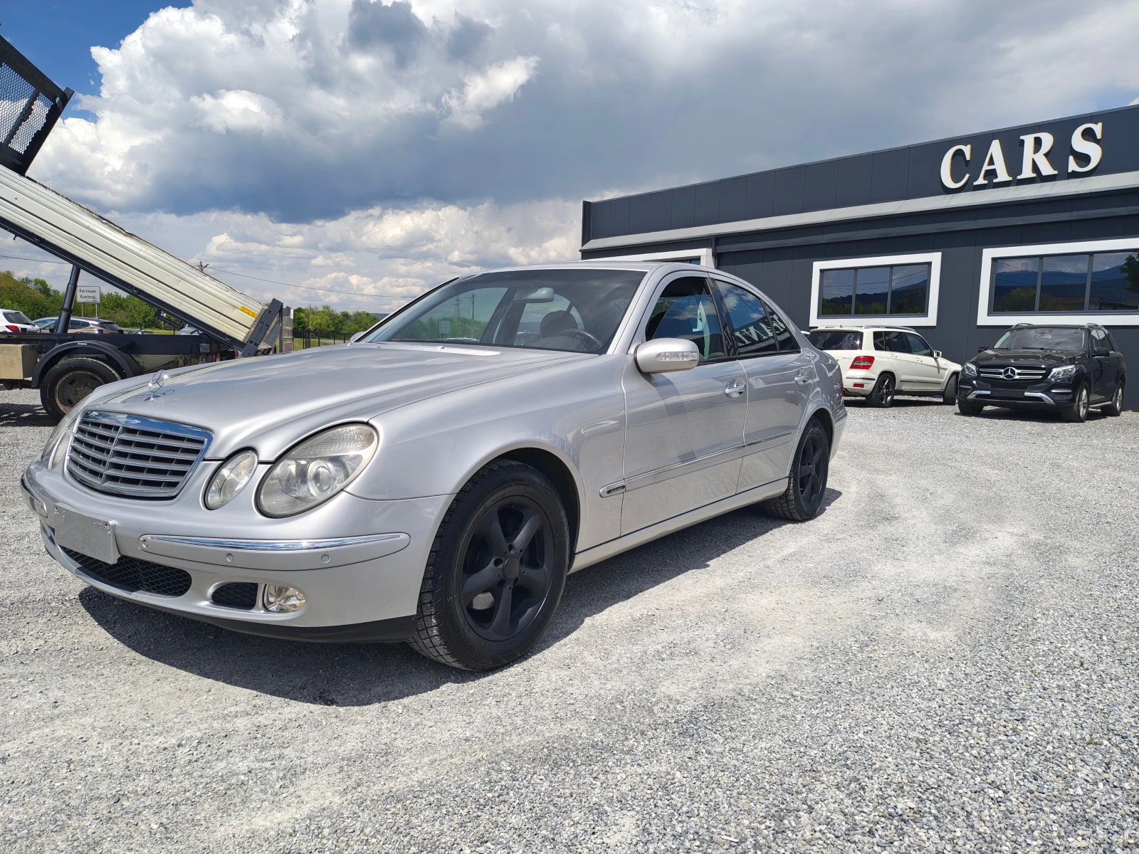 Mercedes-Benz E 270 Eleganse, снимка 8 - Автомобили и джипове - 54358218