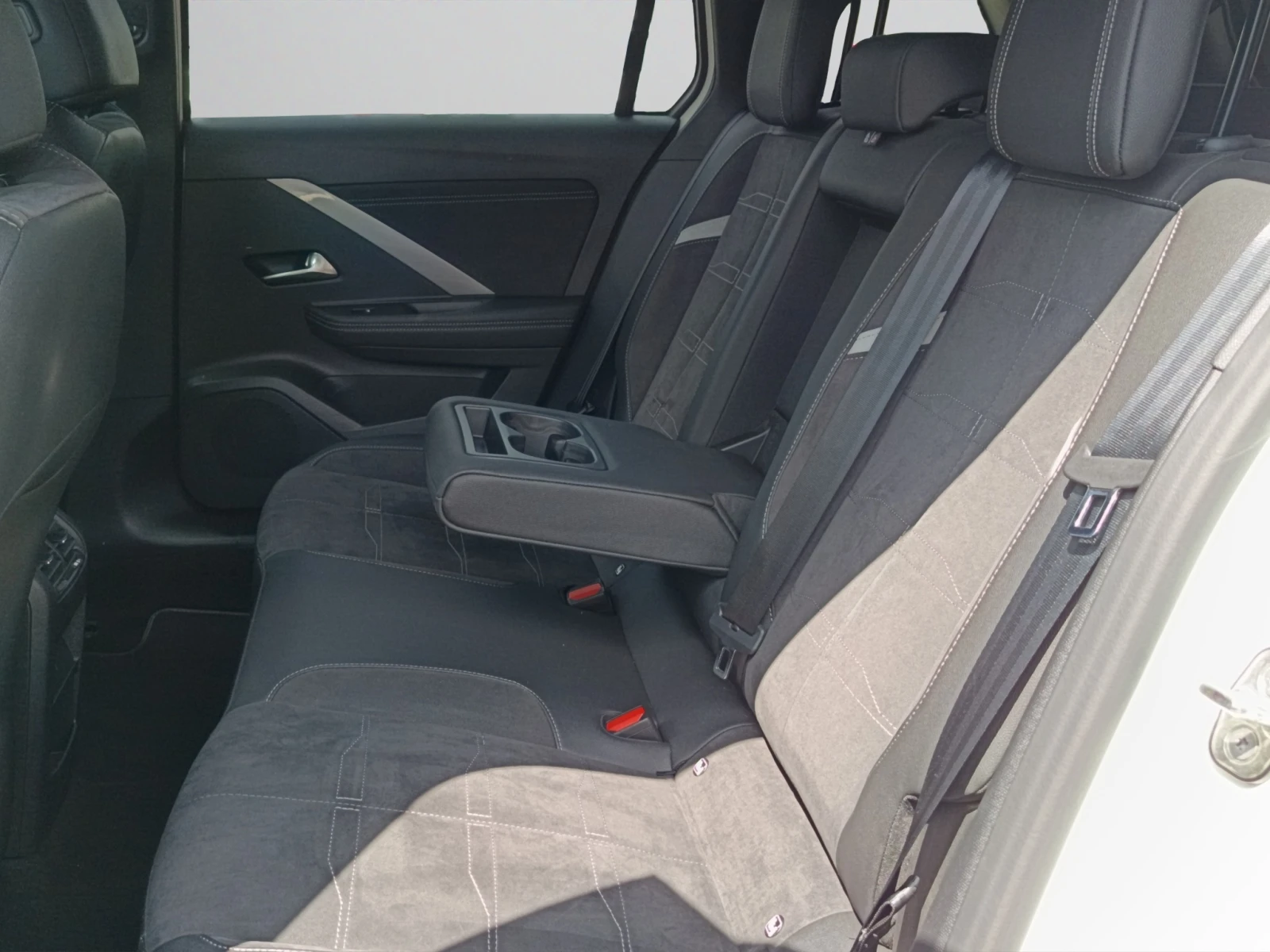 Opel Astra GS, снимка 14 - Автомобили и джипове - 54696390