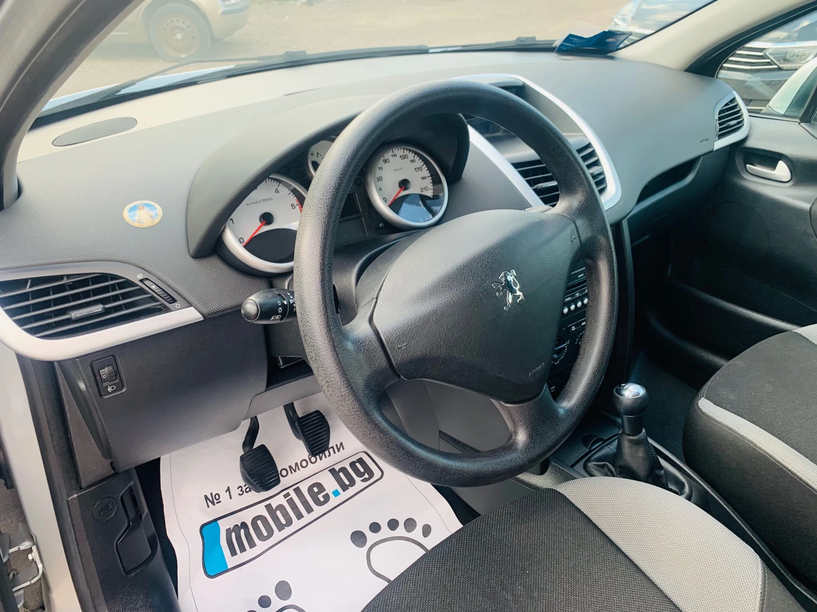 Peugeot 207 1.4hdi 151000km, снимка 8 - Автомобили и джипове - 55237160